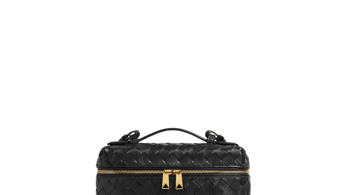 Intrecciato Bang Bang Leather Vanity Bag Black