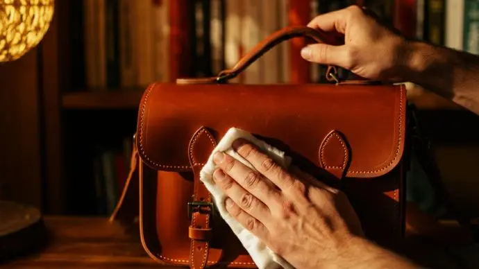 How to Clean a Leather Bag and Keep It Looking New
