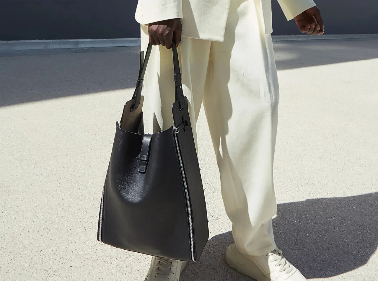 carousal hotspot - Levant Leather
