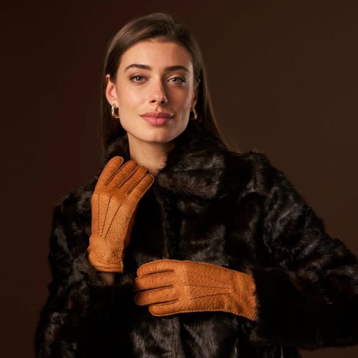 Where to Buy Leather Gloves Online in Canada