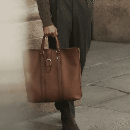 Choose the Right Leather Laptop Bags Guide [2025]